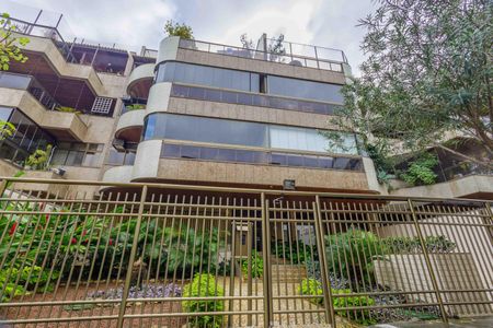 Apartamento à venda com 310m², 5 quartos e 3 vagas Apartamento à venda com 310m², 5 quartos e 3 vagasFachada