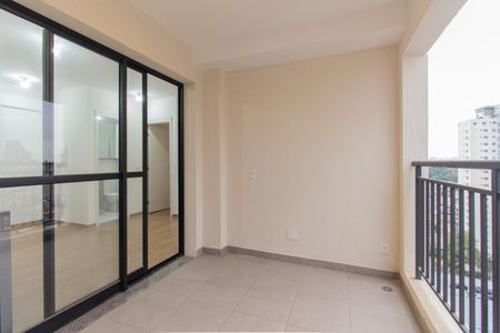 Apartamento para alugar com 49m², 2 quartos e 1 vaga Apartamento para alugar com 49m², 2 quartos e 1 vagaVaranda