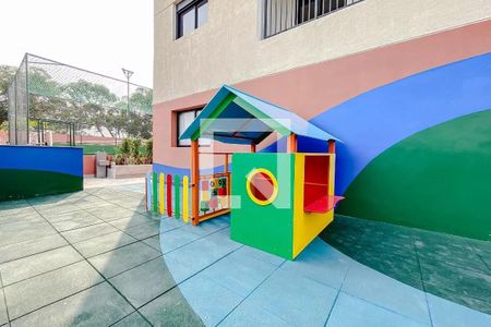 Apartamento para alugar com 49m², 2 quartos e 1 vaga Apartamento para alugar com 49m², 2 quartos e 1 vagaÁrea comum - Playground
