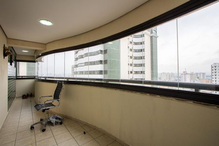 Apartamento à venda com 141m², 3 quartos e 6 vagasVaranda da sala
