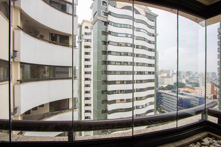 Apartamento à venda com 141m², 3 quartos e 6 vagasVista do quarto 1
