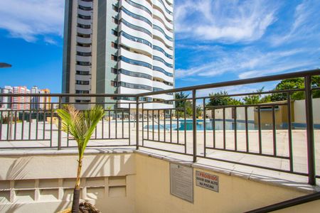 Apartamento à venda com 141m², 3 quartos e 6 vagasÁrea comum - Piscina