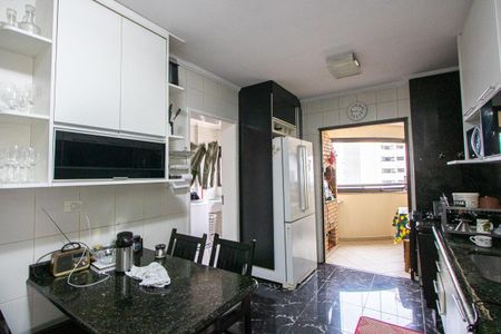 Apartamento à venda com 141m², 3 quartos e 6 vagasCozinha