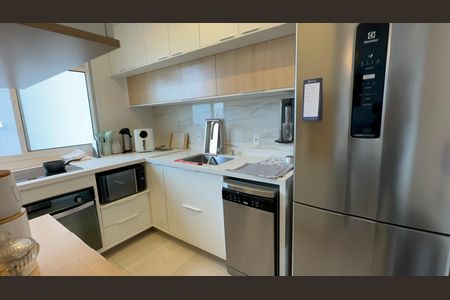 Apartamento para alugar com 69m², 2 quartos e 2 vagasCozinha