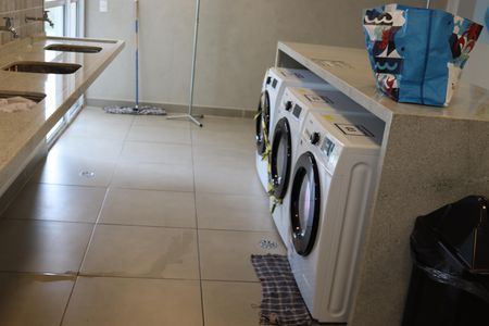 Apartamento para alugar com 69m², 2 quartos e 2 vagasÁrea comum - Lavanderia