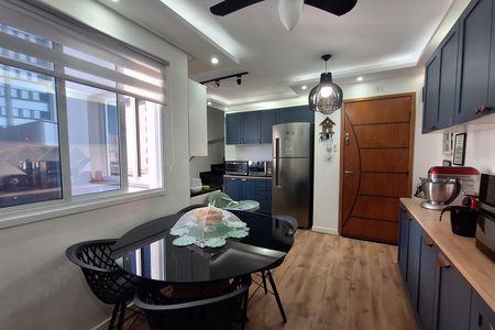 Apartamento à venda com 106m², 2 quartos e 1 vaga Apartamento à venda com 106m², 2 quartos e 1 vagaCozinha