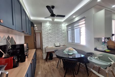 Apartamento à venda com 106m², 2 quartos e 1 vaga Apartamento à venda com 106m², 2 quartos e 1 vagaCozinha
