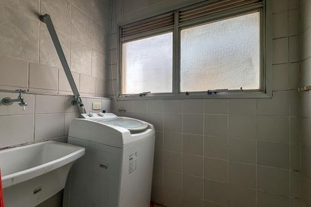 Apartamento à venda com 76m², 3 quartos e 2 vagas Apartamento à venda com 76m², 3 quartos e 2 vagasLavanderia