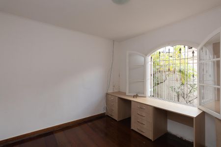 Casa à venda com 176m², 4 quartos e 4 vagas Casa à venda com 176m², 4 quartos e 4 vagasQuarto 2