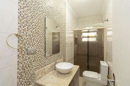 Casa à venda com 176m², 4 quartos e 4 vagas Casa à venda com 176m², 4 quartos e 4 vagasBanheiro Social 1