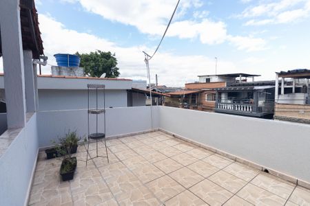 Casa à venda com 176m², 4 quartos e 4 vagas Casa à venda com 176m², 4 quartos e 4 vagasÁrea comum