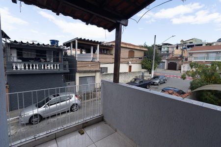 Casa à venda com 176m², 4 quartos e 4 vagas Casa à venda com 176m², 4 quartos e 4 vagasÁrea comum