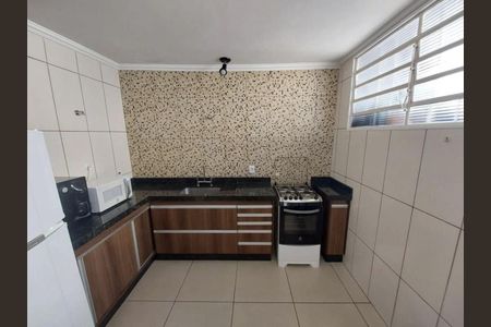 Casa à venda com 170m², 3 quartos e 2 vagas Casa à venda com 170m², 3 quartos e 2 vagasFoto 01