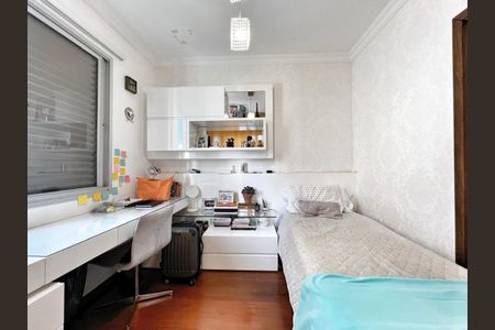Apartamento à venda com 167m², 4 quartos e 3 vagasQuarto 2