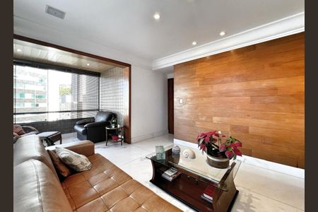 Apartamento à venda com 167m², 4 quartos e 3 vagasSala