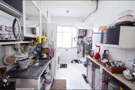 Apartamento à venda com 121m², 3 quartos e sem vaga Apartamento à venda com 121m², 3 quartos e sem vagaCozinha