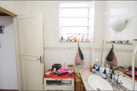 Apartamento à venda com 121m², 3 quartos e sem vaga Apartamento à venda com 121m², 3 quartos e sem vagaBanheiro 1