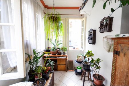 Apartamento à venda com 121m², 3 quartos e sem vaga Apartamento à venda com 121m², 3 quartos e sem vagaSala