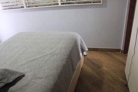 Casa de condomínio à venda com 166m², 3 quartos e 3 vagasSuíte 2