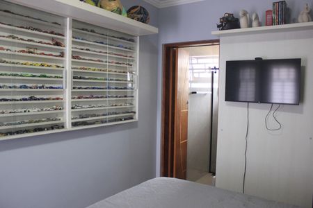 Casa de condomínio à venda com 166m², 3 quartos e 3 vagasSuíte 2