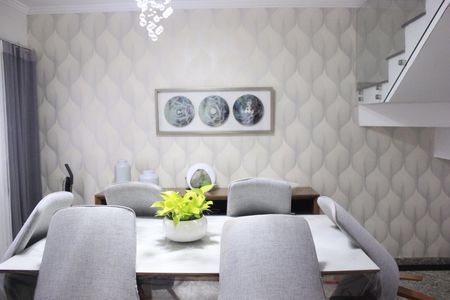 Casa de condomínio à venda com 166m², 3 quartos e 3 vagasCopa