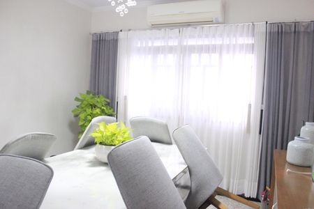 Casa de condomínio à venda com 166m², 3 quartos e 3 vagasCopa