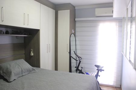 Casa de condomínio à venda com 166m², 3 quartos e 3 vagasSuíte 2