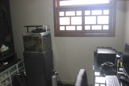 Casa de condomínio à venda com 166m², 3 quartos e 3 vagasEscritório