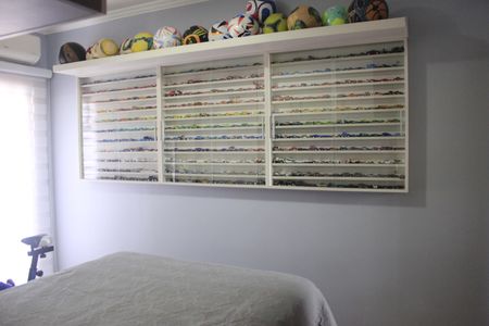 Casa de condomínio à venda com 166m², 3 quartos e 3 vagasSuíte 2