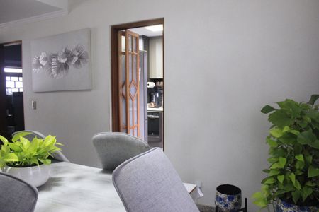 Casa de condomínio à venda com 166m², 3 quartos e 3 vagasCopa