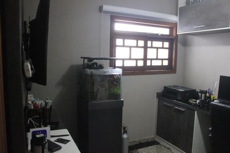 Casa de condomínio à venda com 166m², 3 quartos e 3 vagasEscritório