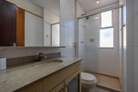 Apartamento à venda com 250m², 4 quartos e 3 vagasBanheiro 1