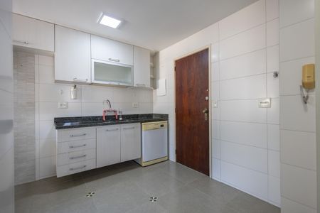 Apartamento à venda com 250m², 4 quartos e 3 vagasCozinha