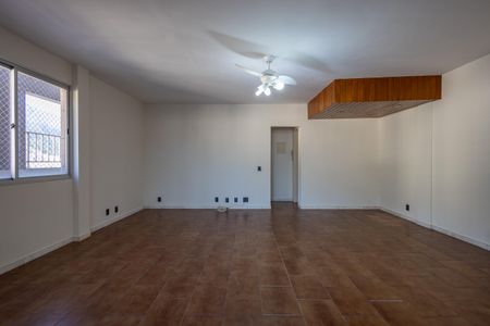 Apartamento à venda com 250m², 4 quartos e 3 vagasSala Cobertura