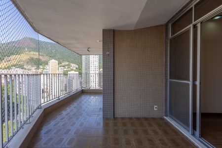 Apartamento à venda com 250m², 4 quartos e 3 vagasVaranda da Sala