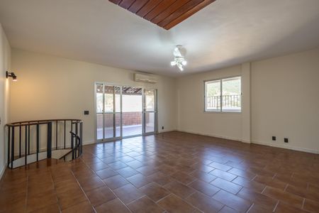 Apartamento à venda com 250m², 4 quartos e 3 vagasSala Cobertura