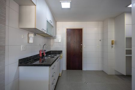 Apartamento à venda com 250m², 4 quartos e 3 vagasCozinha