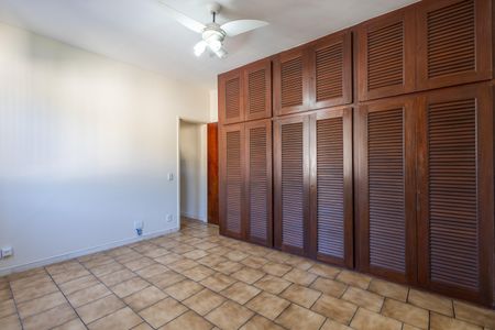 Apartamento à venda com 250m², 4 quartos e 3 vagasSuíte 