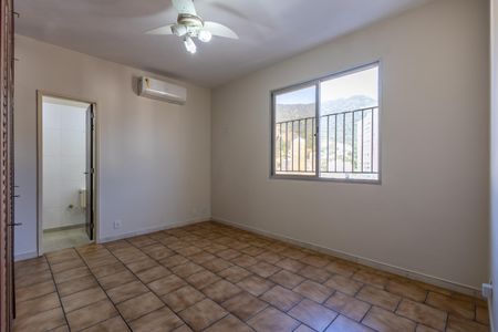 Apartamento à venda com 250m², 4 quartos e 3 vagasSuíte 