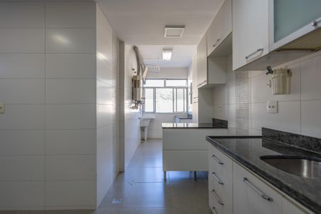 Apartamento à venda com 250m², 4 quartos e 3 vagasCozinha