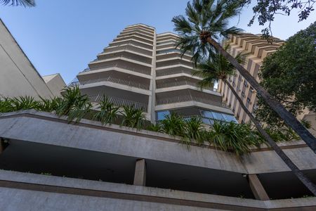 Apartamento à venda com 250m², 4 quartos e 3 vagasFachada