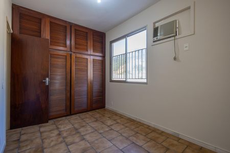 Apartamento à venda com 250m², 4 quartos e 3 vagasQuarto 1
