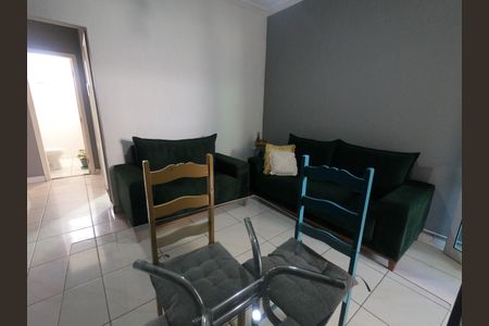 Casa à venda com 90m², 2 quartos e 1 vagaSala