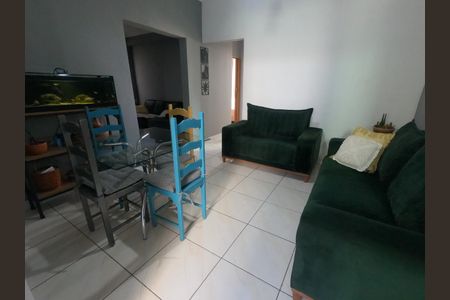 Casa à venda com 90m², 2 quartos e 1 vagaSala