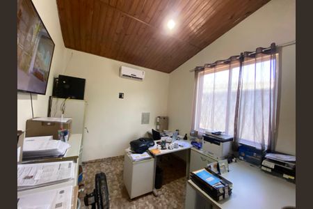 Casa à venda com 350m², 4 quartos e 10 vagas Casa à venda com 350m², 4 quartos e 10 vagasQuarto 3