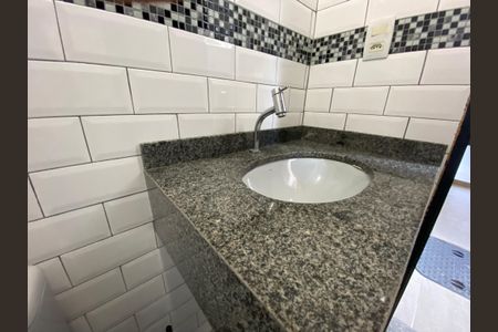 Casa à venda com 350m², 4 quartos e 10 vagas Casa à venda com 350m², 4 quartos e 10 vagasLavabo