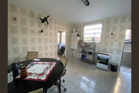 Casa à venda com 350m², 4 quartos e 10 vagas Casa à venda com 350m², 4 quartos e 10 vagasCozinha