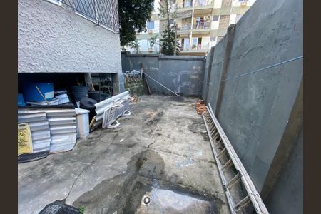 Casa à venda com 350m², 4 quartos e 10 vagas Casa à venda com 350m², 4 quartos e 10 vagasQuintal