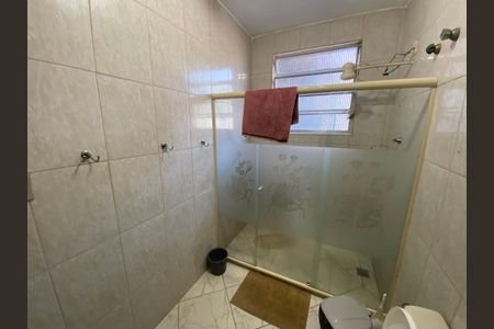 Casa à venda com 350m², 4 quartos e 10 vagas Casa à venda com 350m², 4 quartos e 10 vagasBanheiro Social