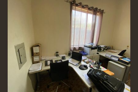 Casa à venda com 350m², 4 quartos e 10 vagas Casa à venda com 350m², 4 quartos e 10 vagasQuarto 4